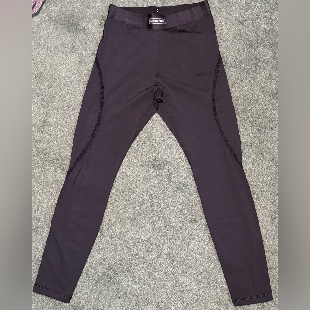 Savage X Fenty Flow High Waisted Trimmed Mesh Leggings MEDIUM - Picture 5 of 9